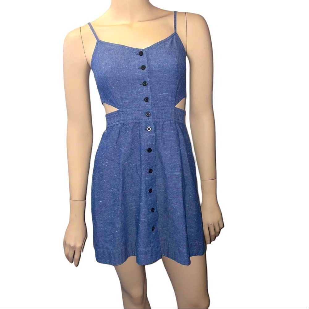 Madewell Denim Chambray Cut out key  hole dress
